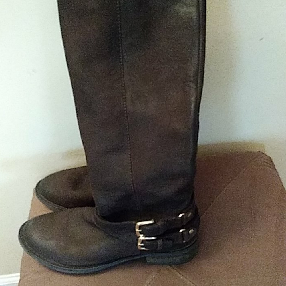 Women's brown leatherboots